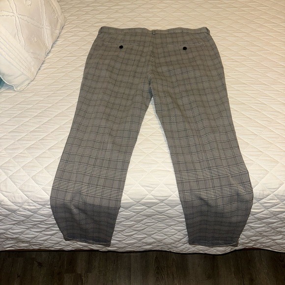 Patterned pants - Picture 4 of 4
